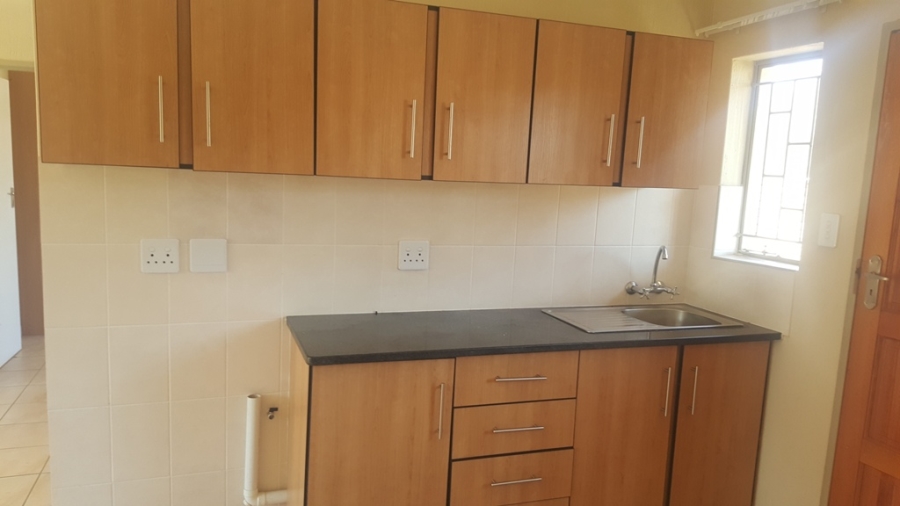 To Let 2 Bedroom Property for Rent in Doringkruin North West